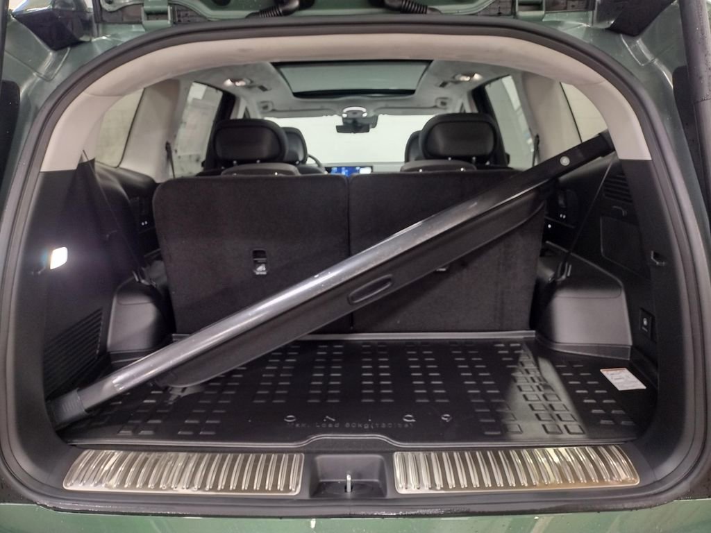 New 2026 Hyundai Ioniq 9 Calligraphy image 16