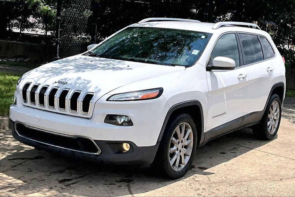 Used 2018 Jeep Cherokee Limited FWD image 3