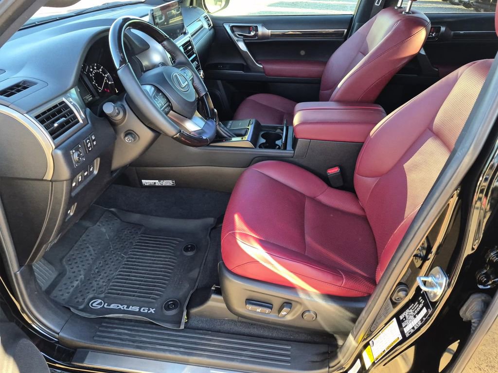 Used 2023 Lexus GX 460 Luxury w/ Accessory Package image 12