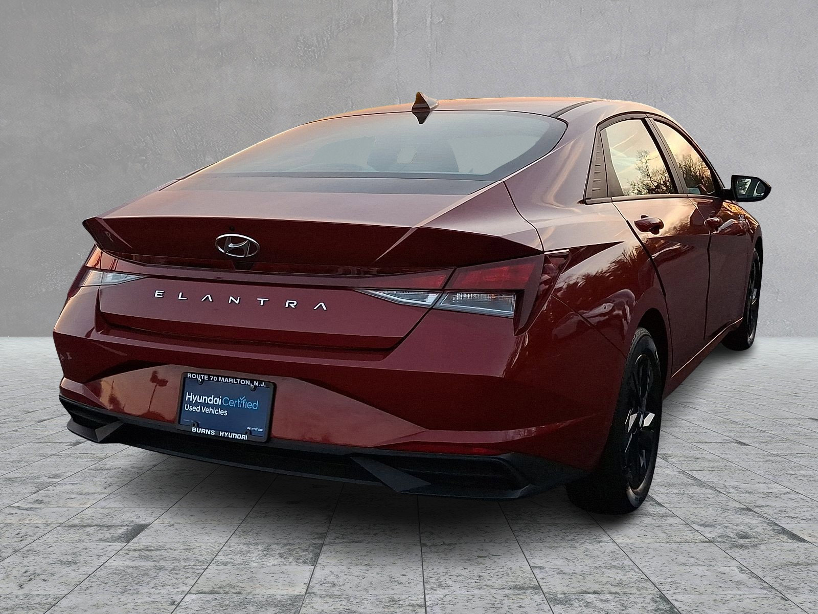 Certified 2023 Hyundai Elantra SEL w/ Preferred Accessory Package image 11