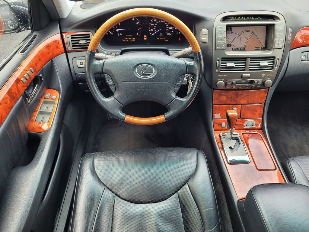 Used 2004 Lexus LS 430 RWD image 7