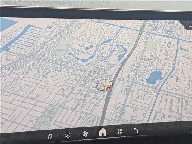 Used 2025 BMW X3 xDrive30i w/ Convenience Package image 13