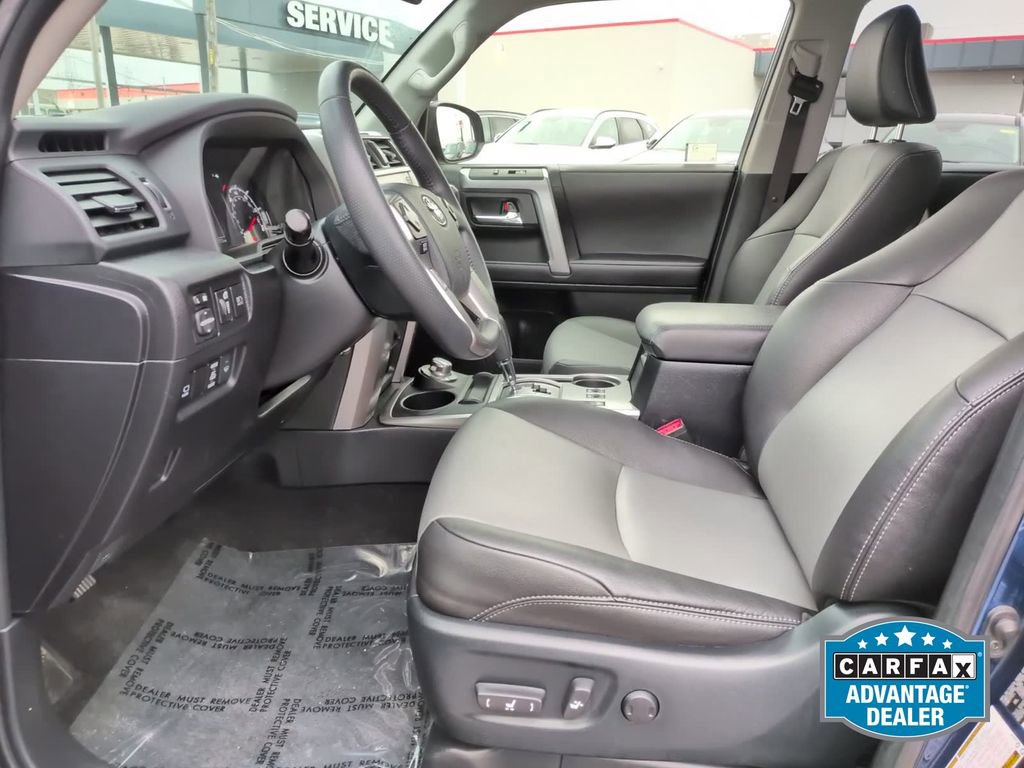 Used 2022 Toyota 4Runner SR5 Premium w/ Moonroof Package AWD/4WD image 13