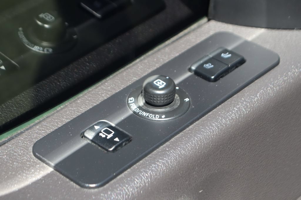 Used 2016 Ford F250 Lariat w/ Lariat Ultimate Package AWD/4WD image 18