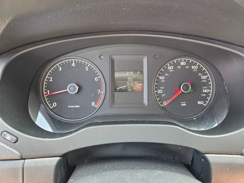 Used 2011 Volkswagen Jetta Sedan FWD image 28