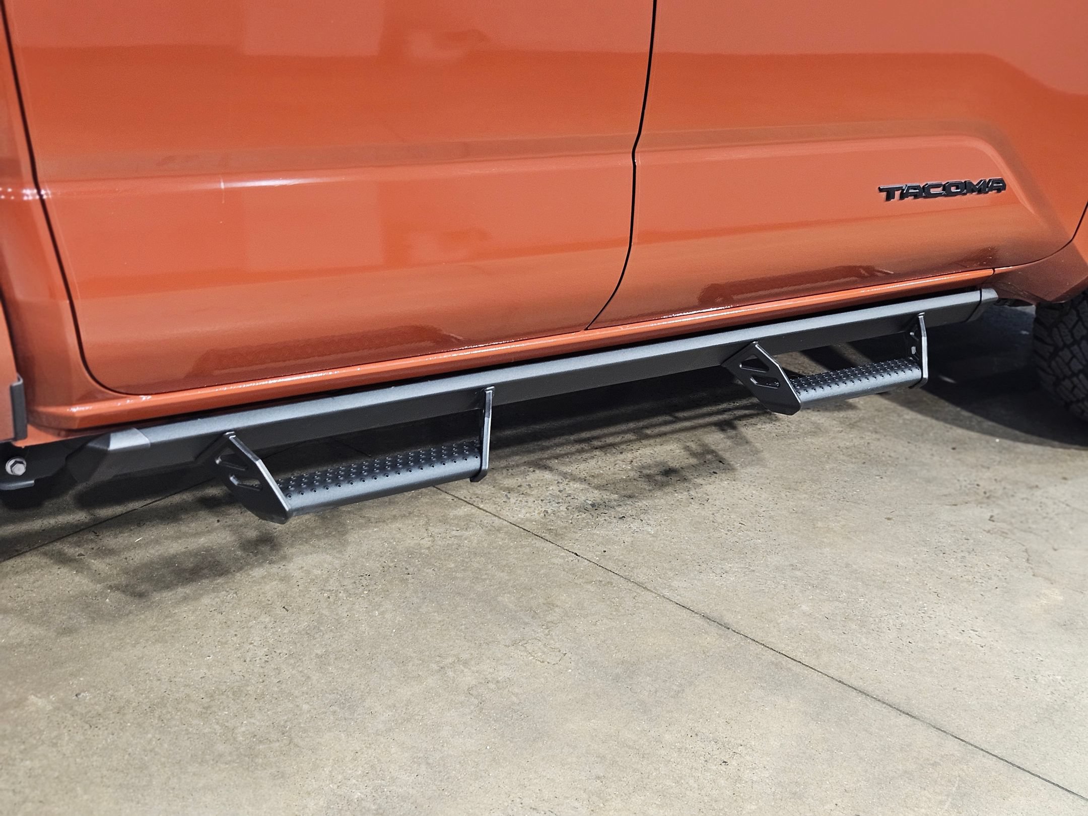 Certified 2025 Toyota Tacoma TRD Sport AWD/4WD image 36