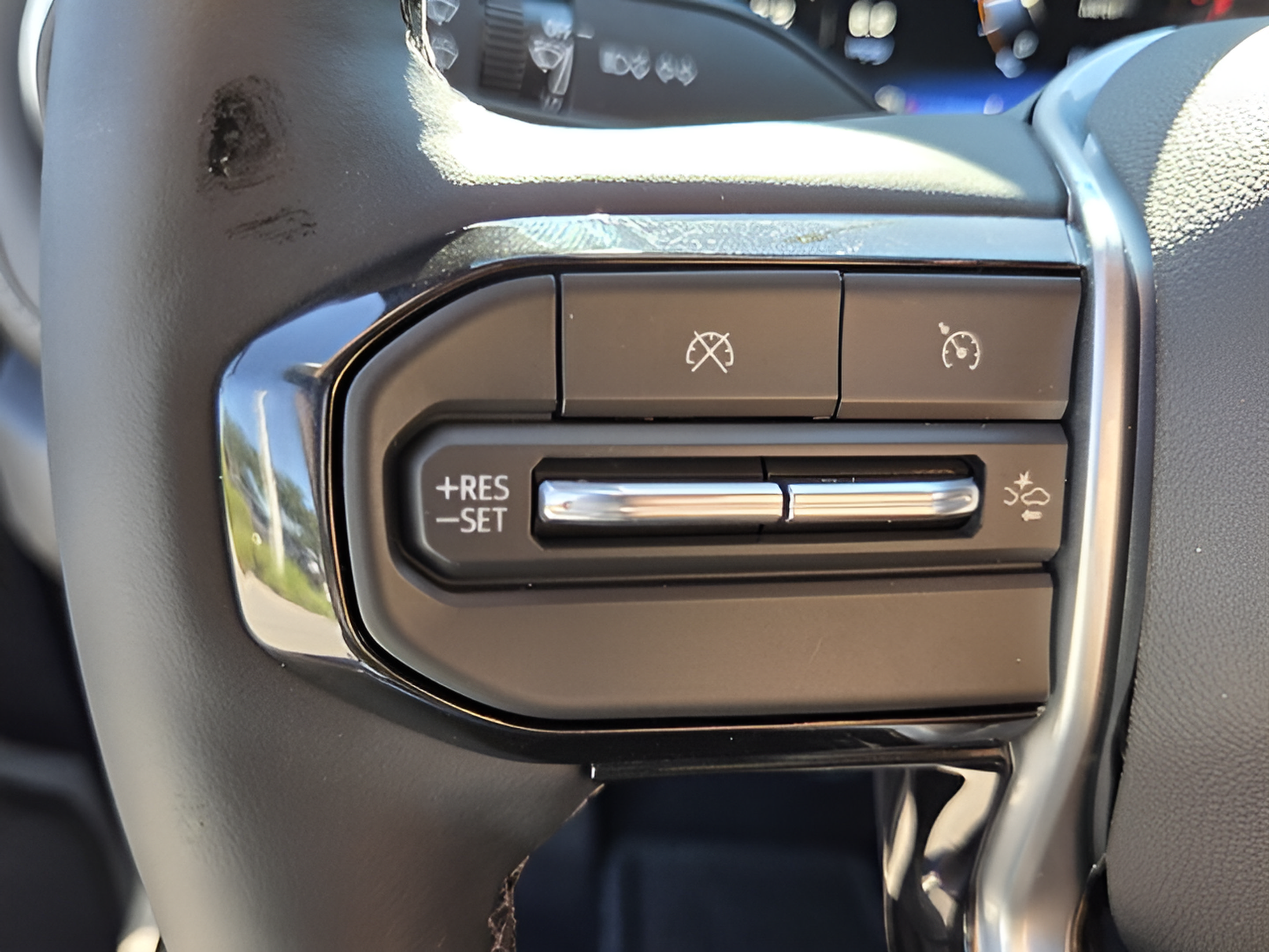 New 2026 Chevrolet Colorado LT w/ LT Convenience Package AWD/4WD image 25