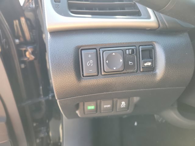 Used 2015 Nissan Sentra S FWD image 29
