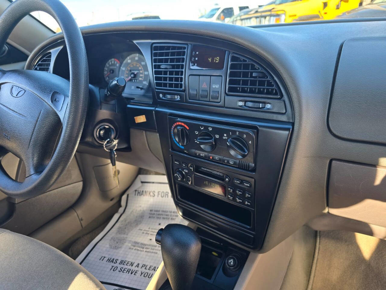 Used 2000 Daewoo Nubira SE image 40