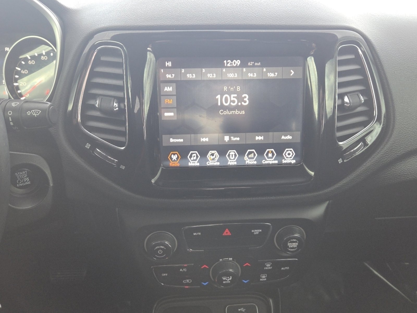 Used 2018 Jeep Compass Limited image 26