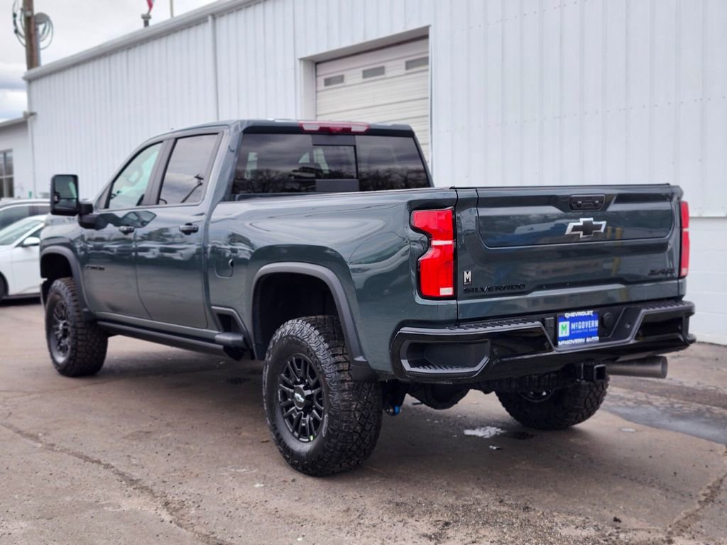 New 2026 Chevrolet Silverado 2500 ZR2 image 3