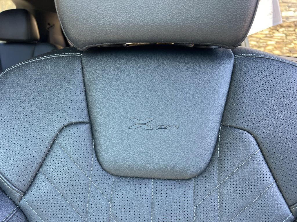 Certified 2025 Kia Telluride AWD image 13