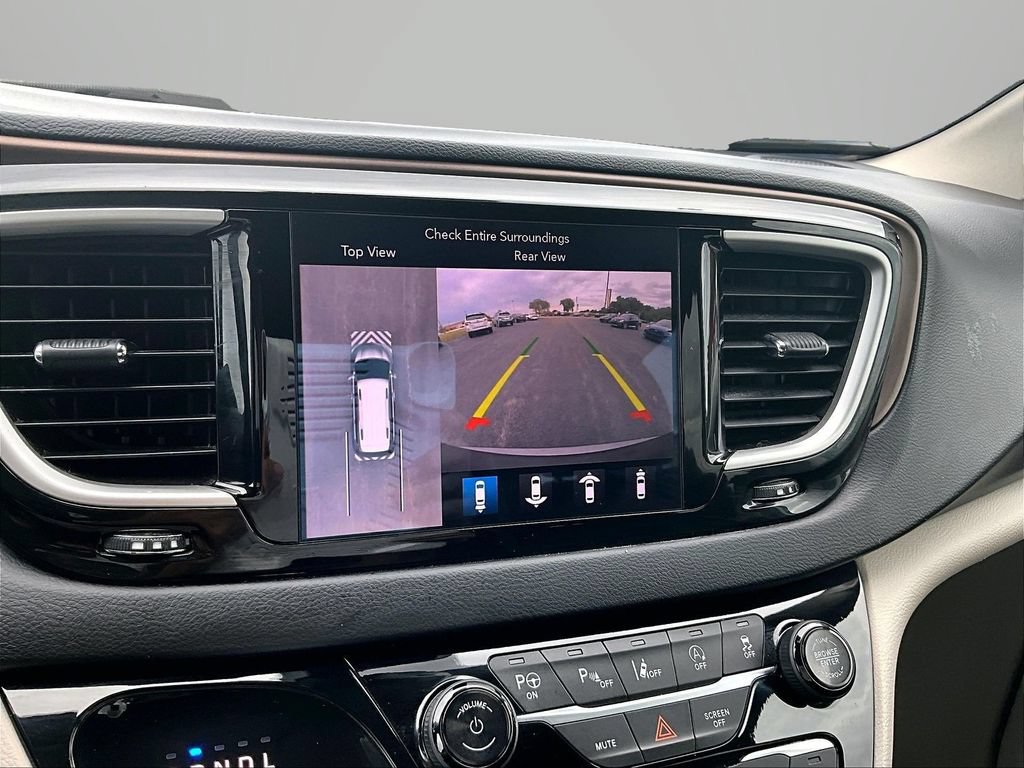 Used 2019 Chrysler Pacifica Touring-L w/ Advanced Safetytec Group FWD image 20