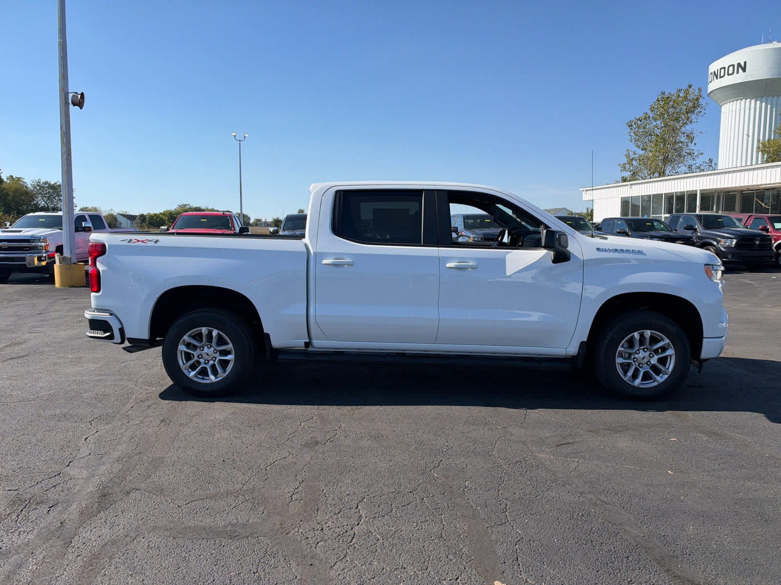 New 2026 Chevrolet Silverado 1500 RST w/ LPO, Liner Protection Package AWD/4WD image 6
