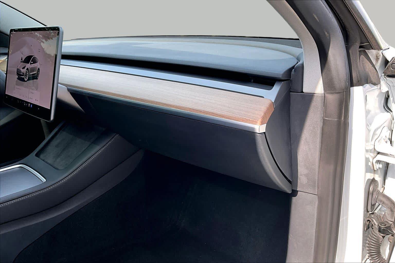 Used 2023 Tesla Model 3 Standard Range RWD image 18