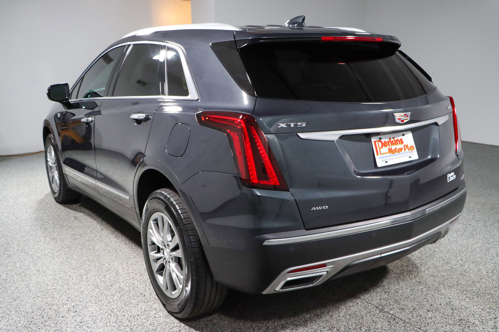 Used 2023 Cadillac XT5 Premium Luxury image 9