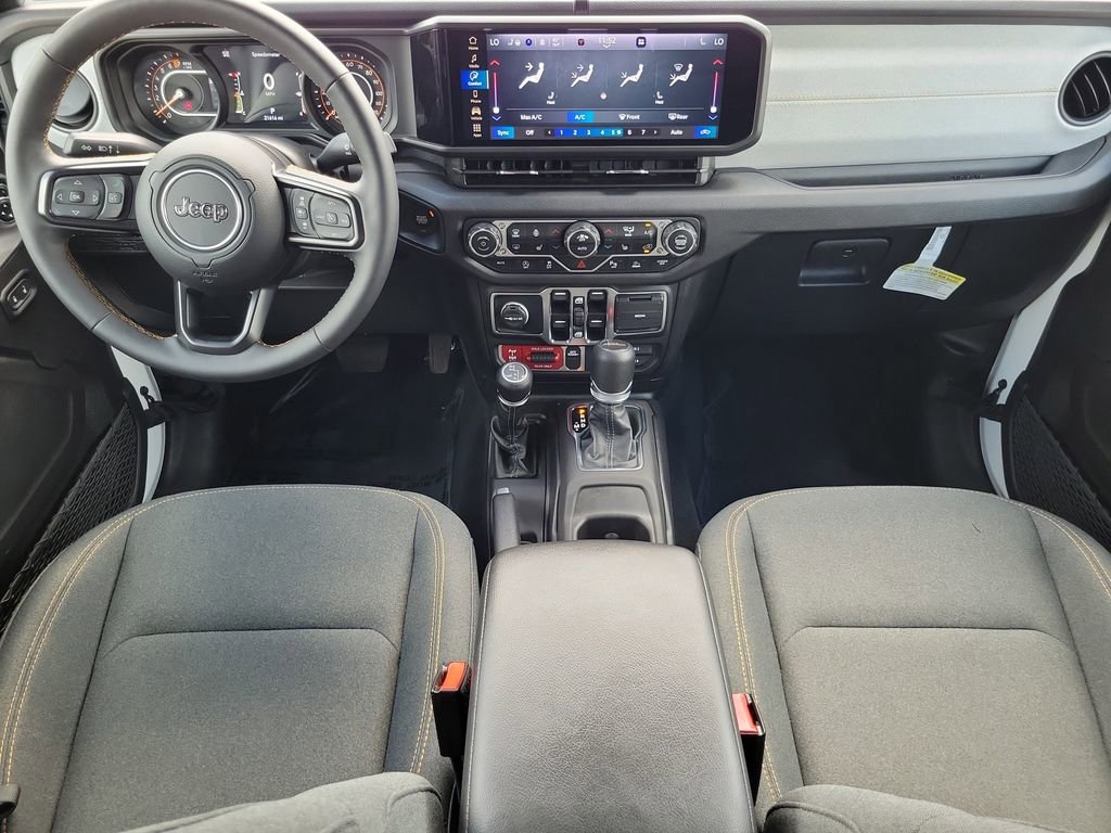 Certified 2025 Jeep Gladiator Mojave AWD/4WD image 14