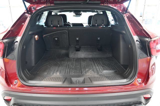 Used 2025 Chevrolet Trax RS w/ Sunroof Package FWD image 27