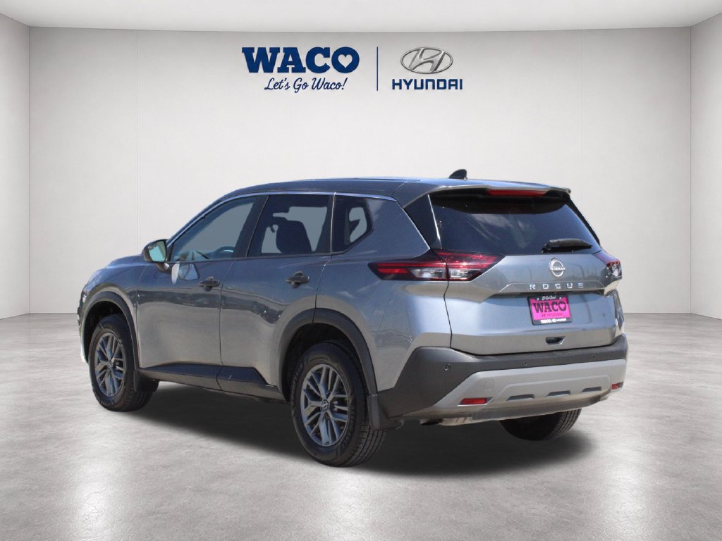 Used 2022 Nissan Rogue S FWD image 7
