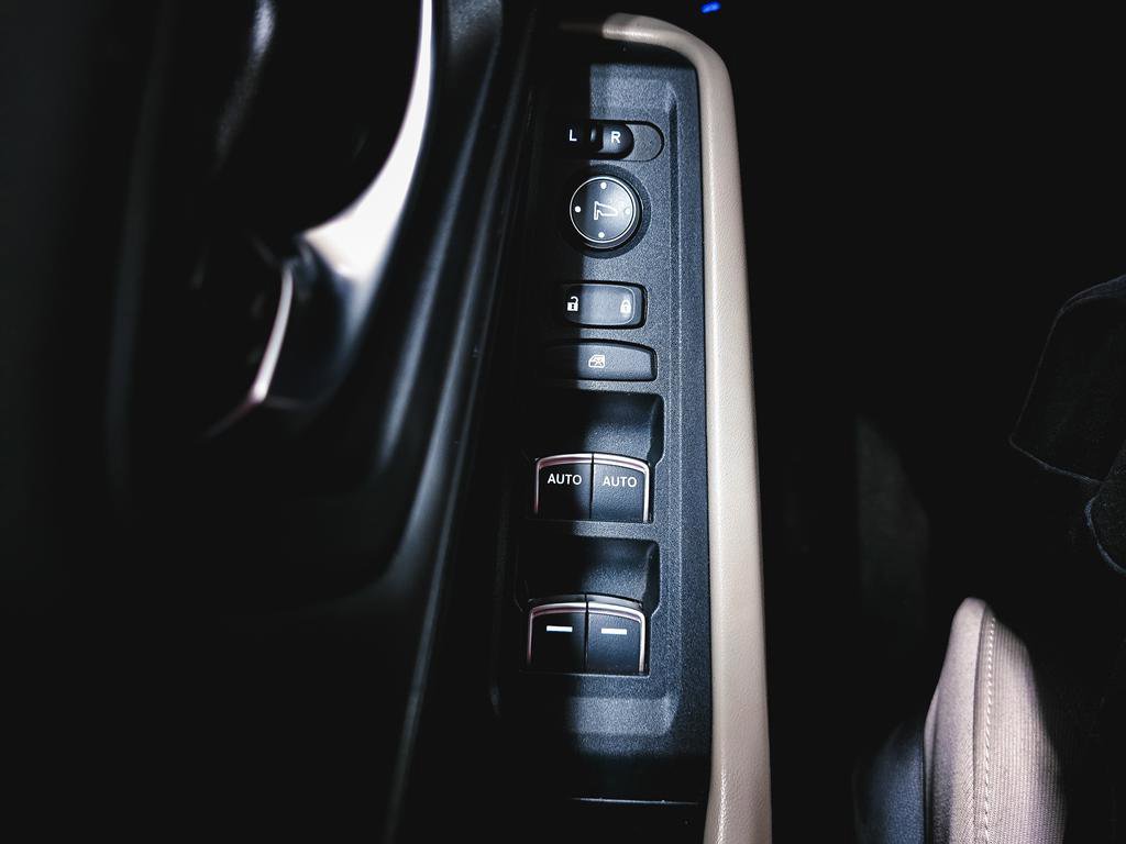 Used 2023 Honda Accord EX image 20