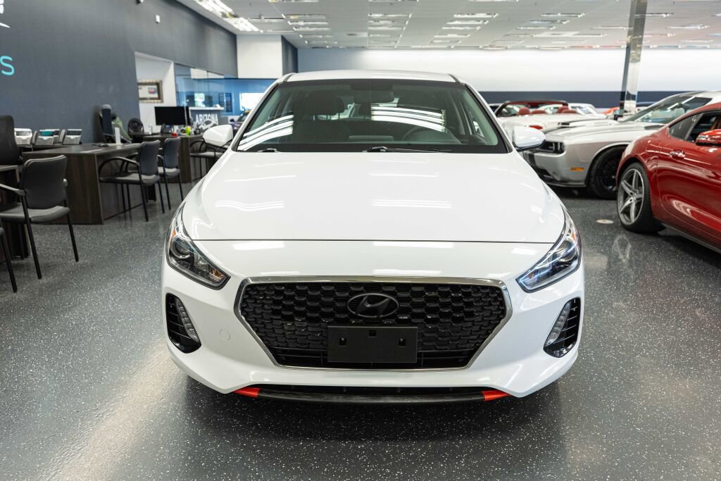 Used 2018 Hyundai Elantra GT FWD image 2