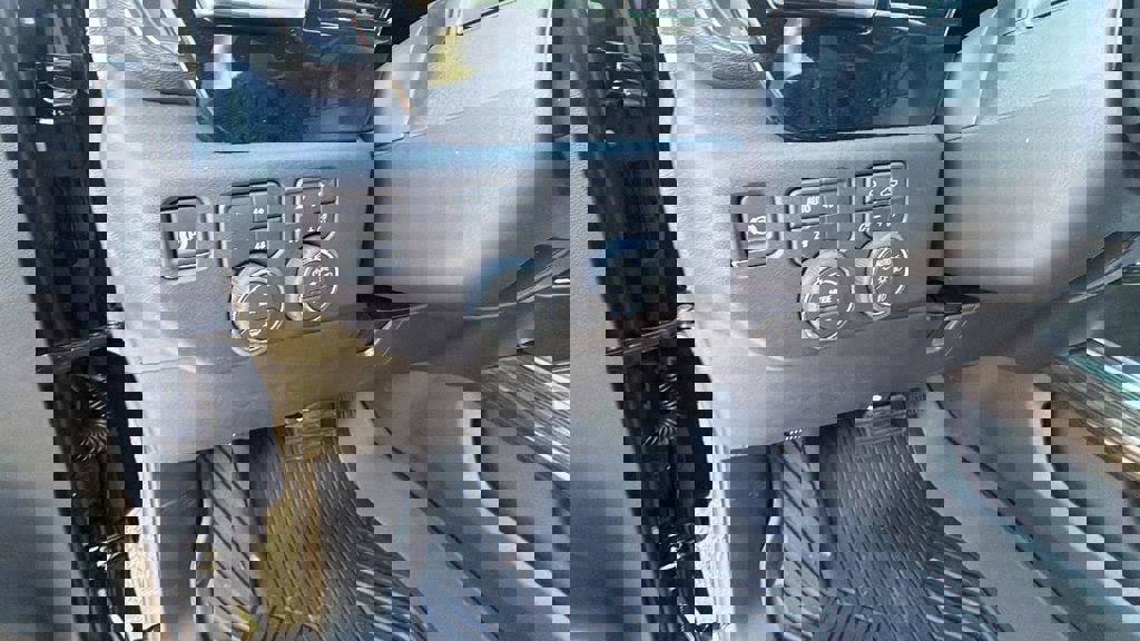 New 2026 Chevrolet Silverado 1500 LT Trail Boss w/ LT Trail Boss Premium Package image 17