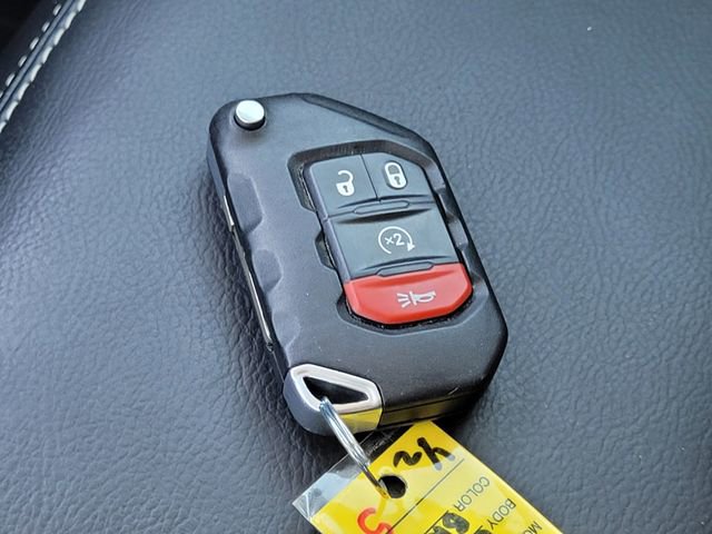 Used 2020 Jeep Gladiator Overland image 25