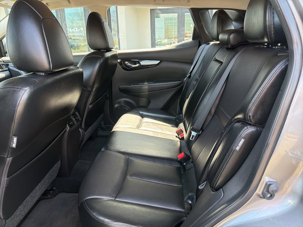 Used 2022 Nissan Rogue Sport SL AWD/4WD image 19