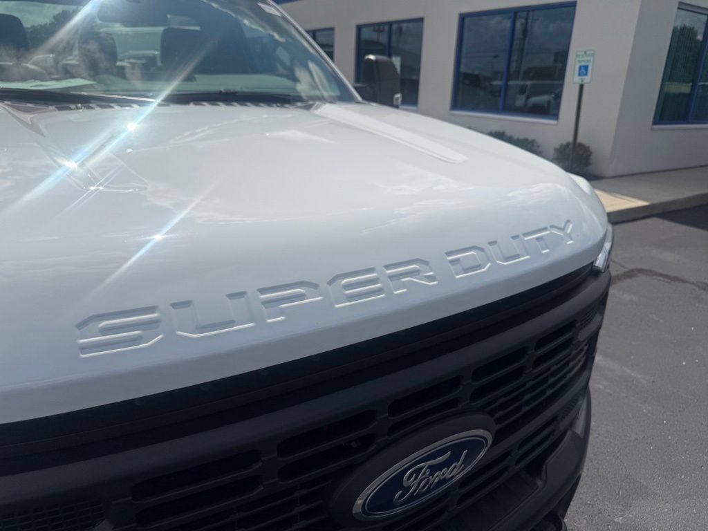 New 2026 Ford F550 2WD Regular Cab Super Duty image 46