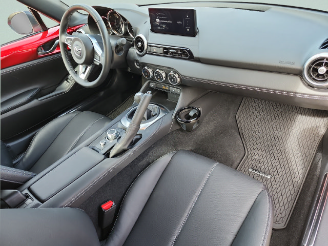 Used 2024 MAZDA MX-5 Miata RF Grand Touring w/ Weather Package RWD image 14
