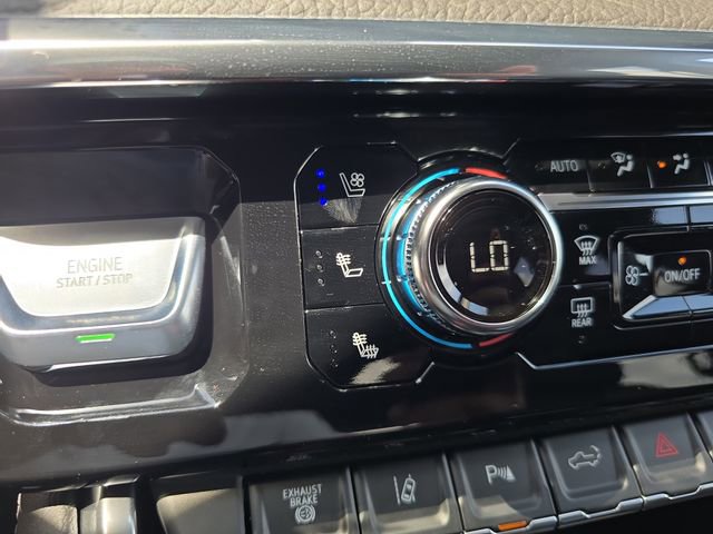 New 2025 GMC Sierra 2500 Denali w/ Denali Reserve Package image 23