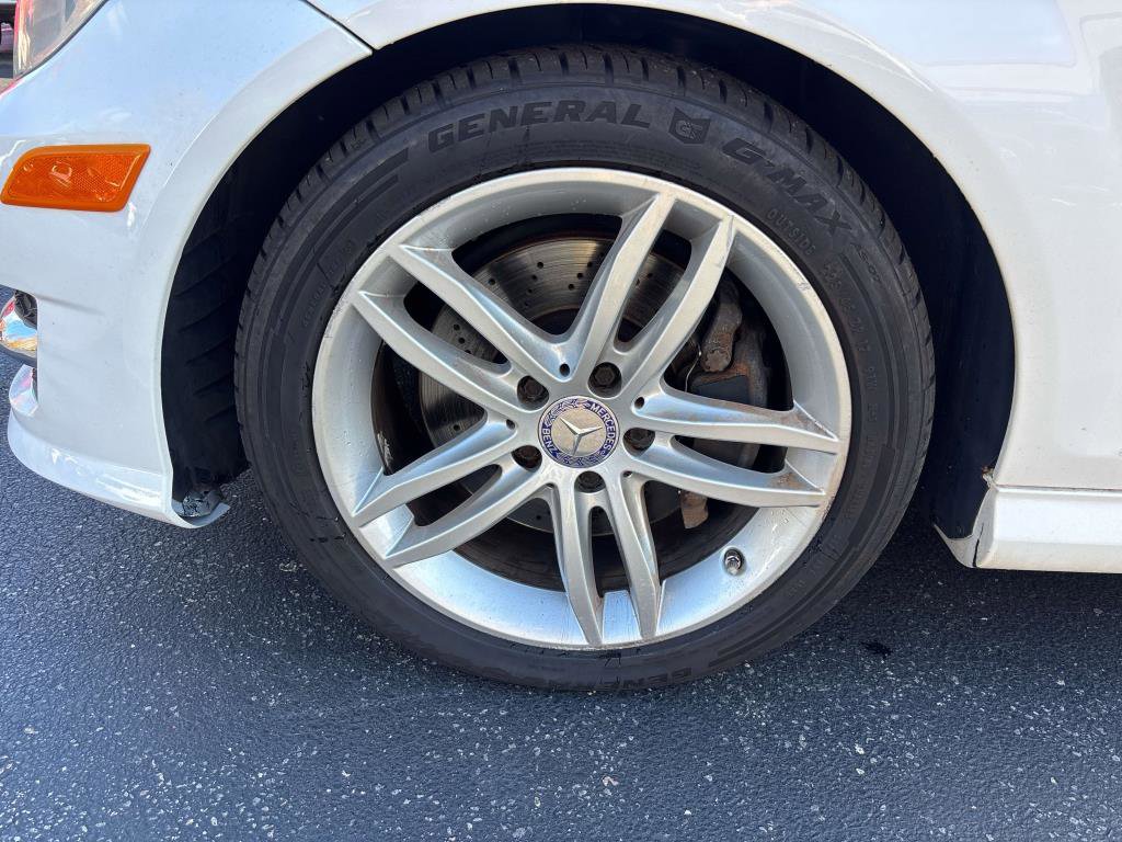 Used 2013 Mercedes-Benz C 300 Sport image 5