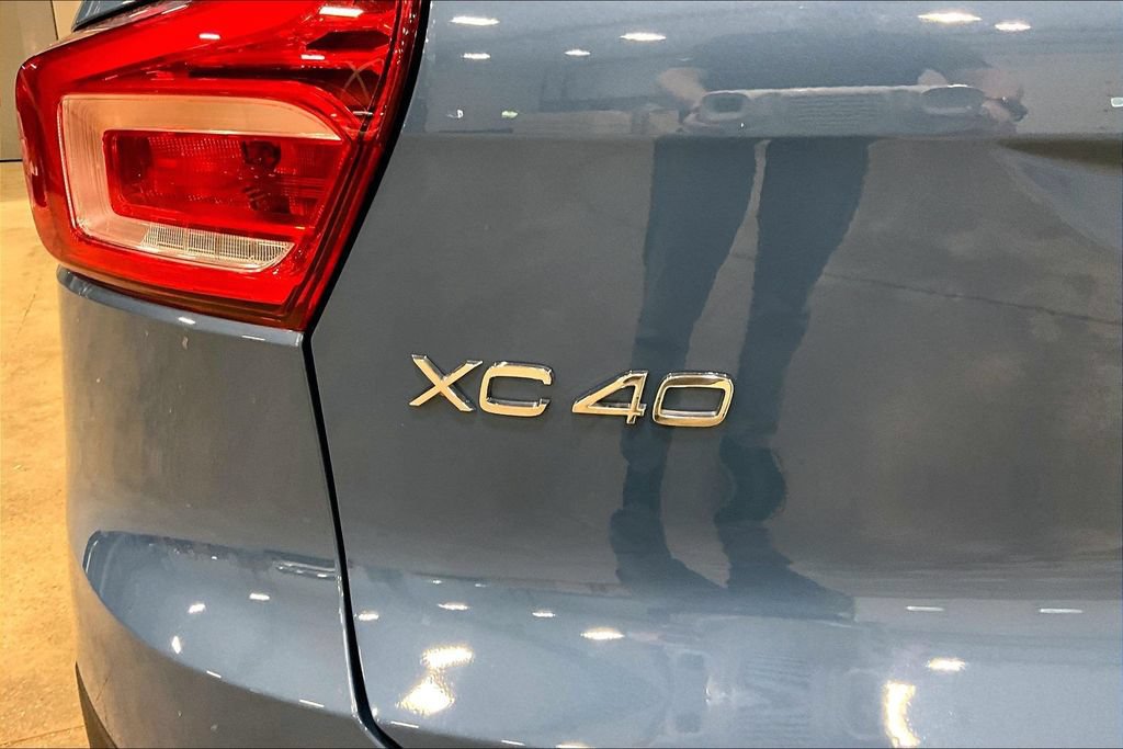Certified 2023 Volvo XC40 B5 Plus w/ Protection Package Premier AWD/4WD image 24