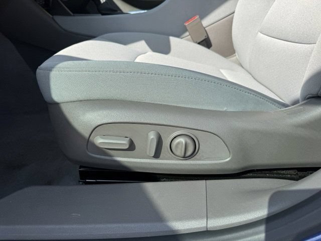 Used 2023 Chevrolet Malibu LS FWD image 19
