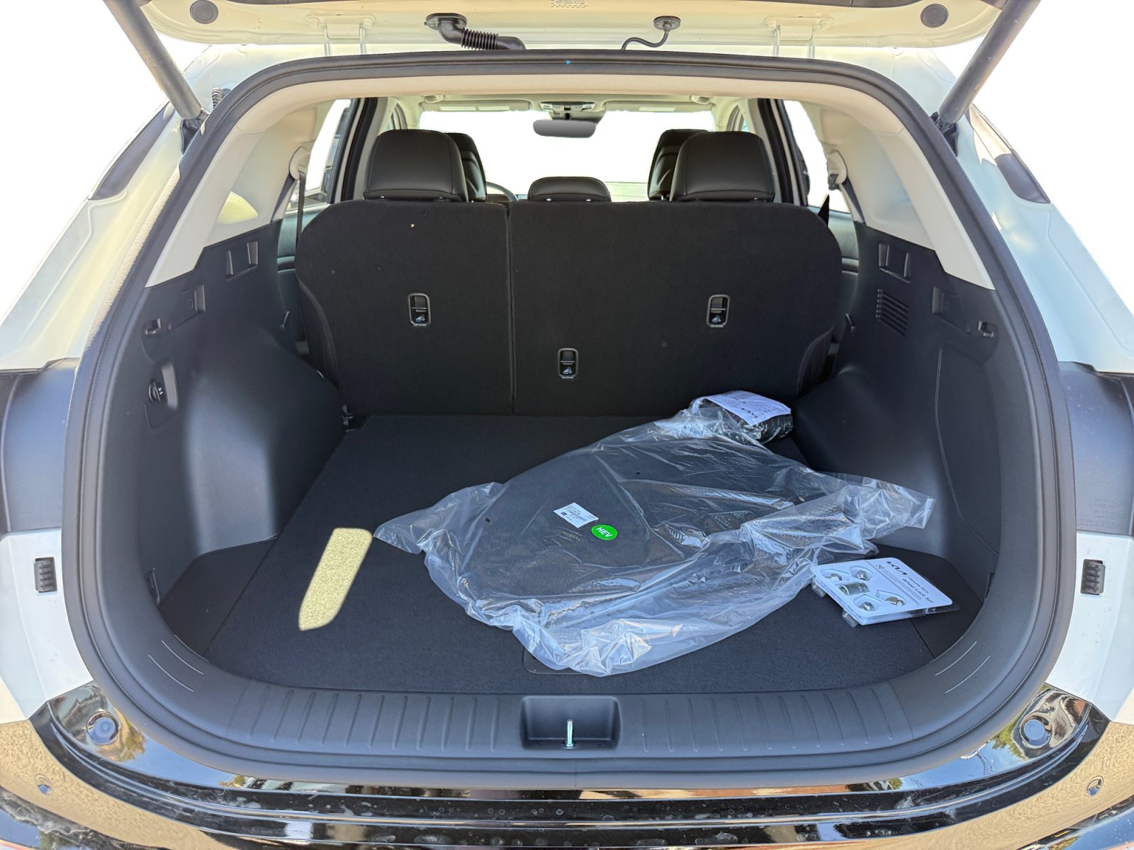 New 2027 Kia Sportage SX Prestige AWD/4WD image 17