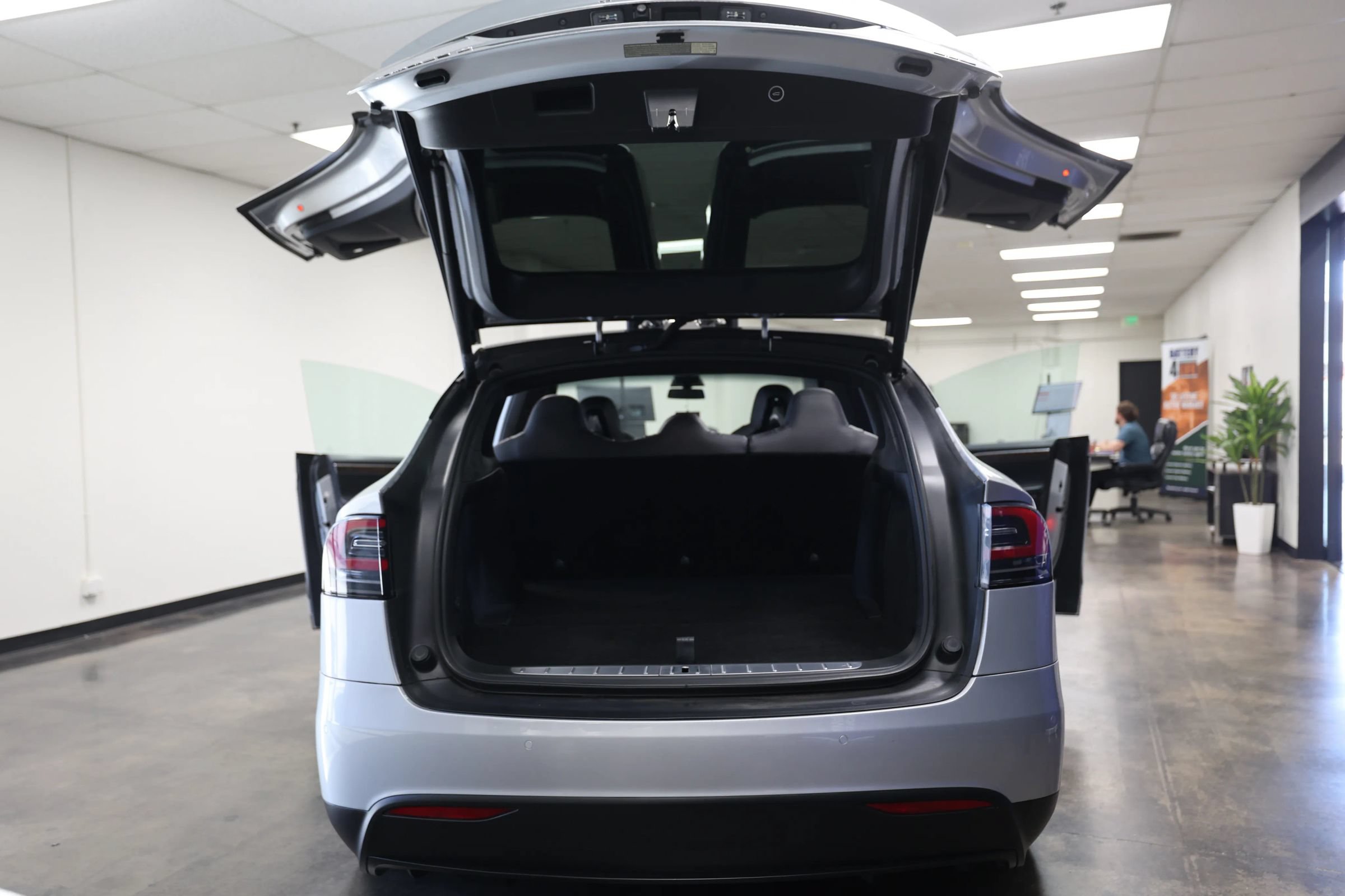 Used 2017 Tesla Model X 90D AWD/4WD image 49