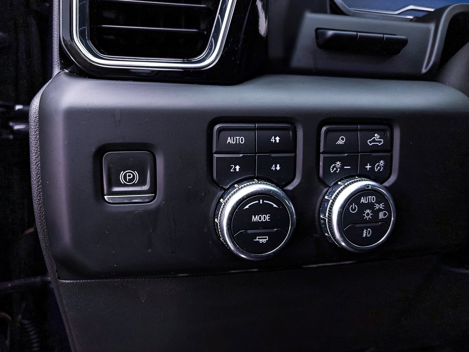 Used 2022 GMC Sierra 1500 Denali w/ Denali Reserve Package AWD/4WD image 4