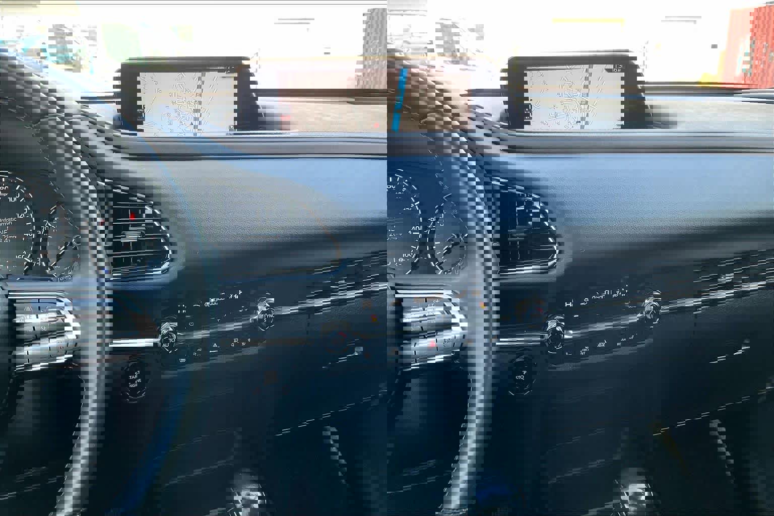 Used 2022 MAZDA CX-30 AWD 2.5 S w/ Premium Package image 6