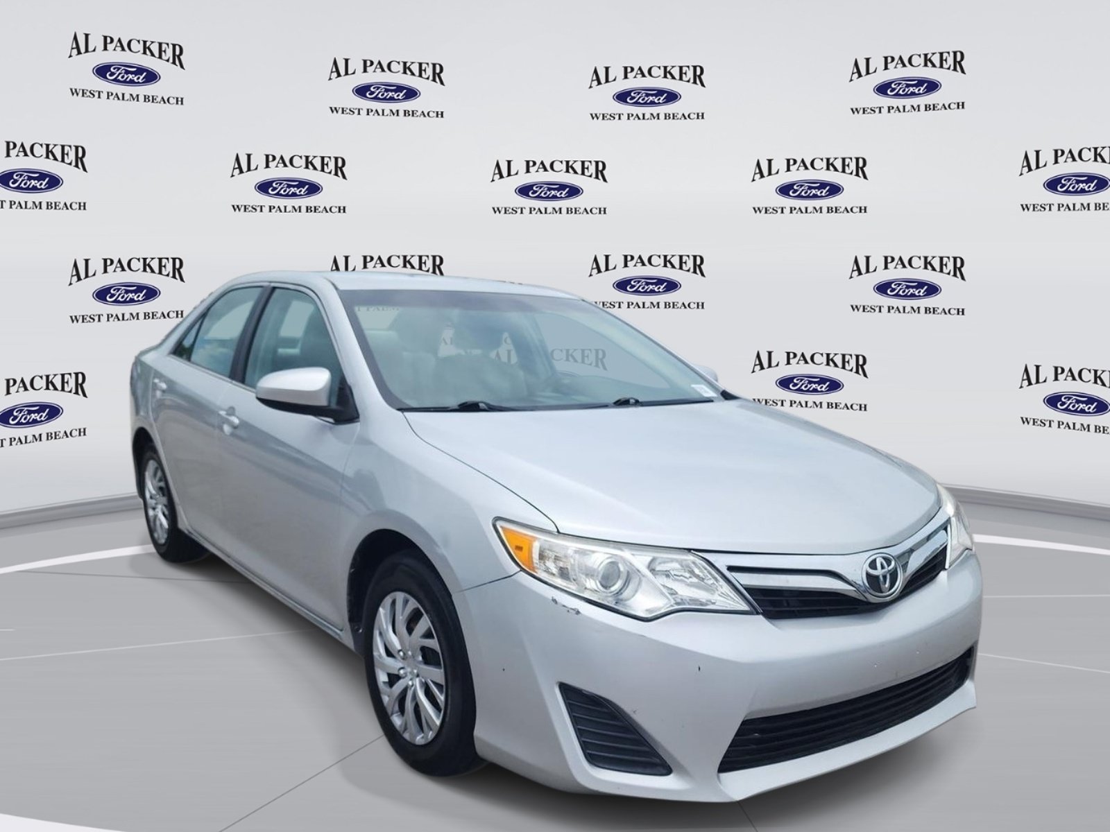 Used 2012 Toyota Camry LE FWD image 7