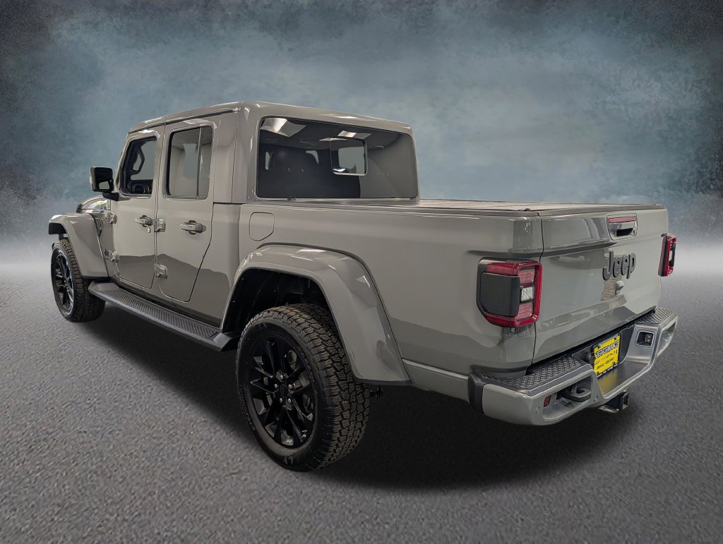 Used 2022 Jeep Gladiator Overland AWD/4WD image 6