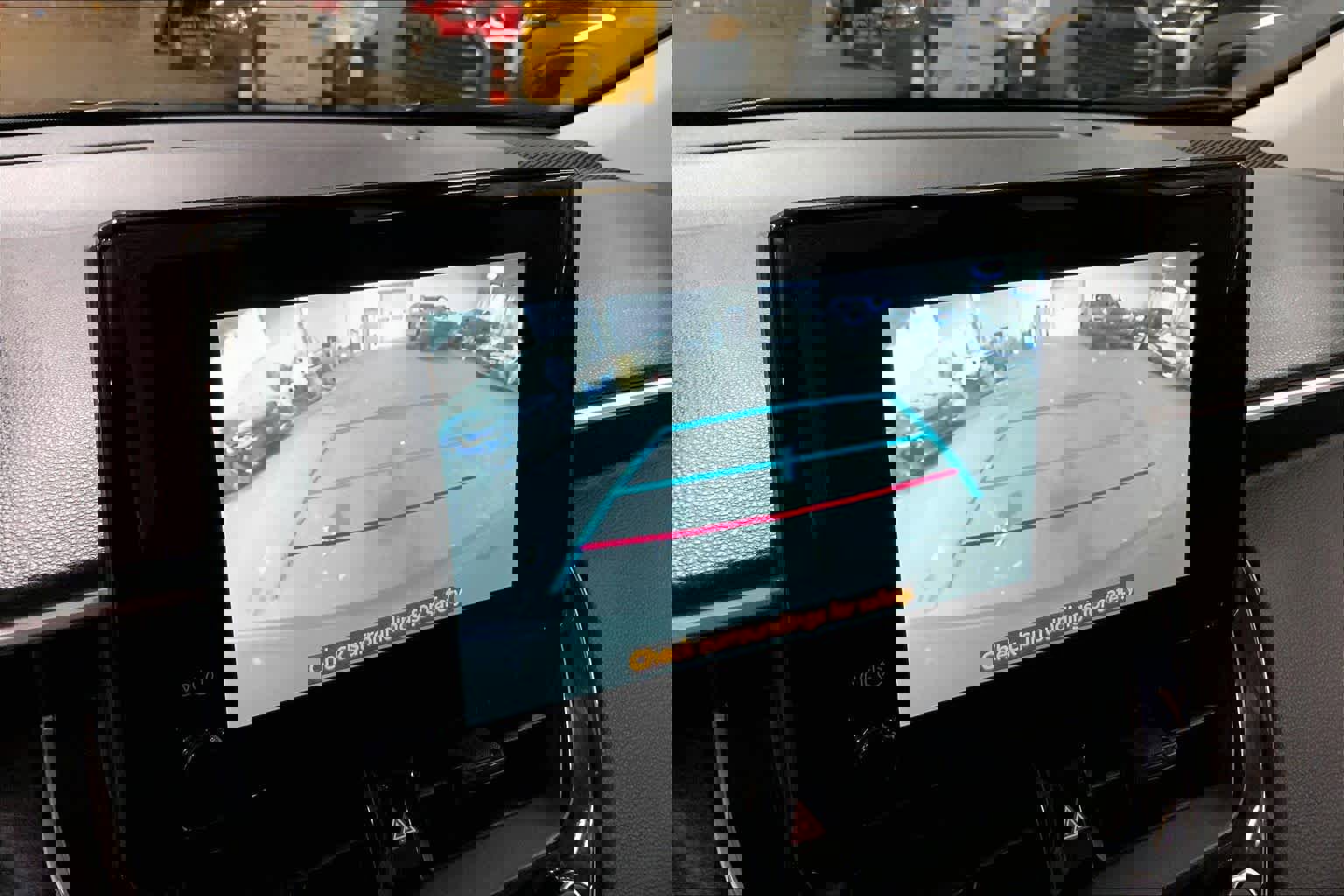 Used 2025 Toyota Corolla Cross LE image 27