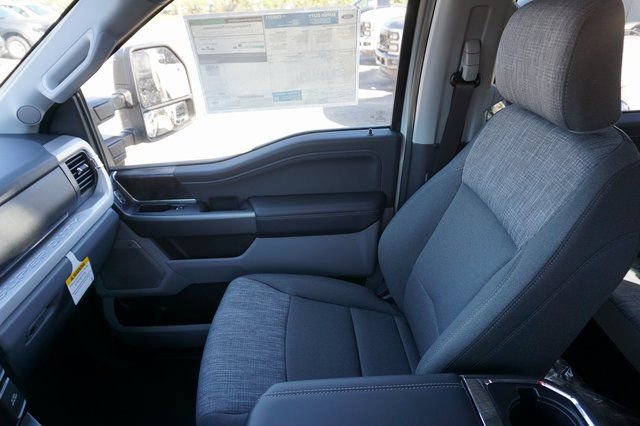 New 2026 Ford F350 XLT w/ XLT Premium Package AWD/4WD image 32