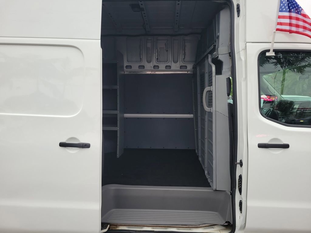 Used 2020 Nissan NV 2500 SV image 8