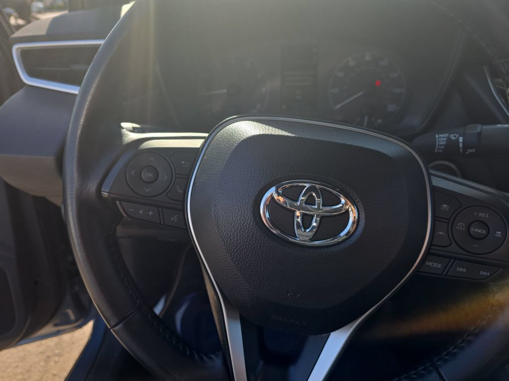 Used 2025 Toyota Corolla SE FWD image 13
