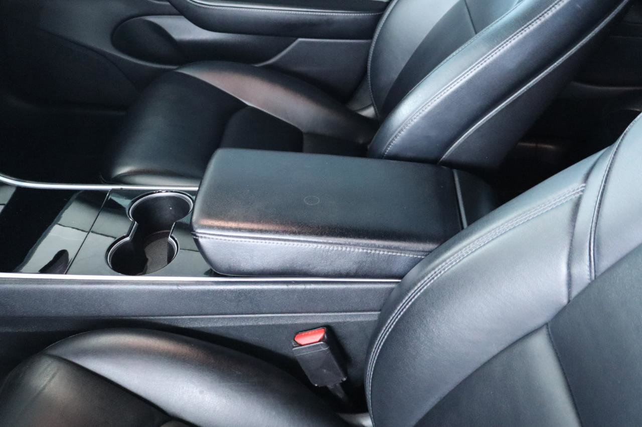 Used 2018 Tesla Model 3 Mid Range RWD image 17