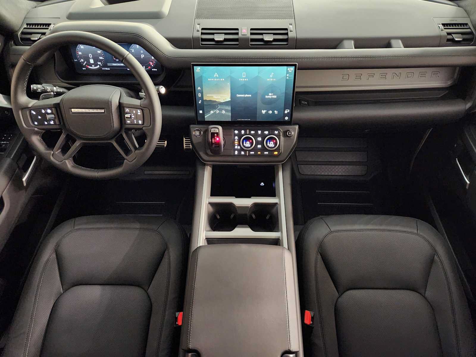 New 2026 Land Rover Defender 130 V8 AWD/4WD image 4
