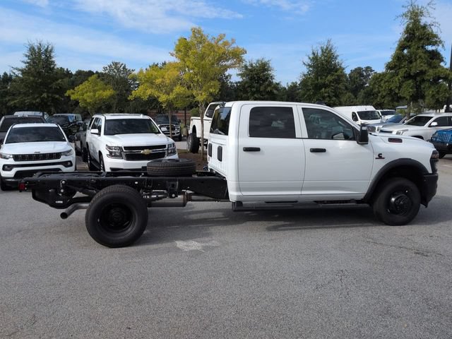 New 2026 RAM 3500 Tradesman AWD/4WD image 3