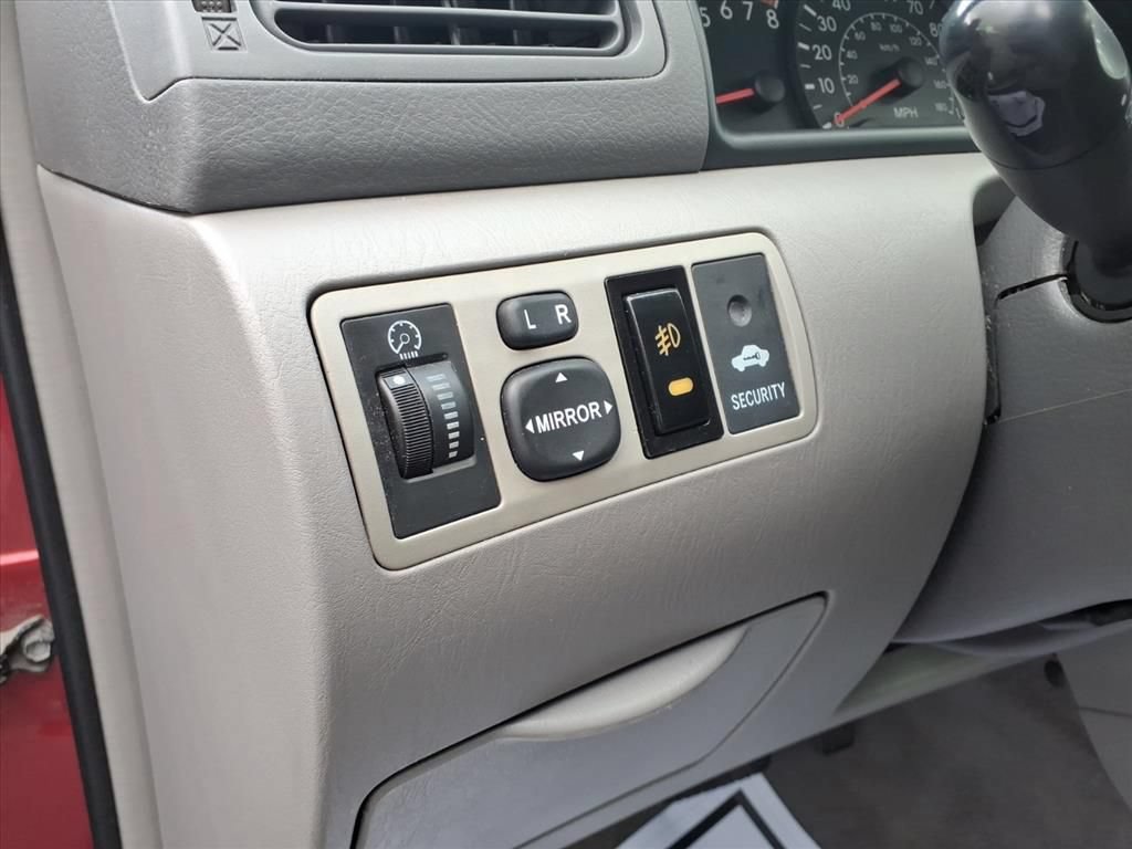Used 2007 Toyota Corolla CE FWD image 16