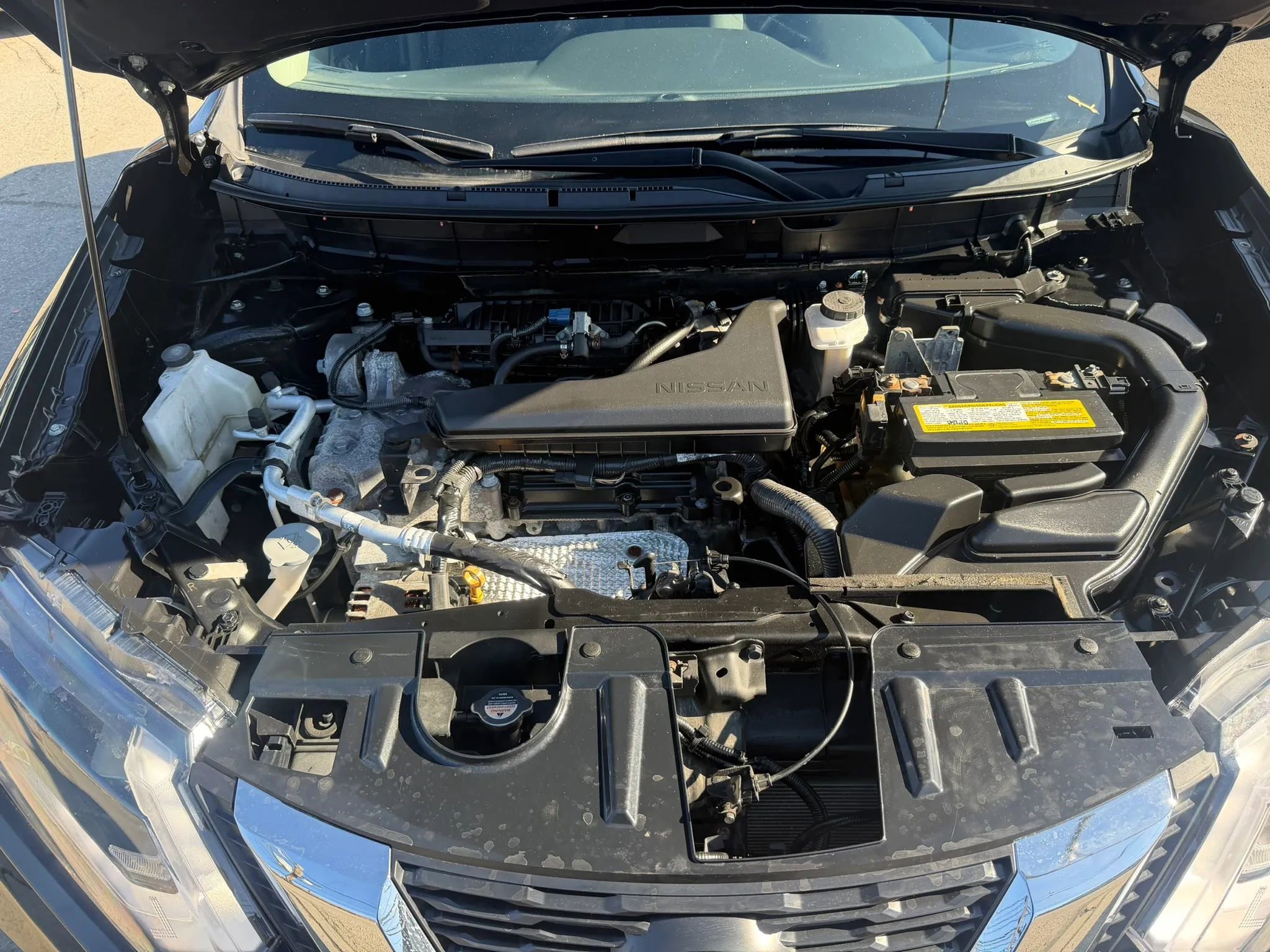Used 2018 Nissan Rogue SV w/ Premium Package image 26