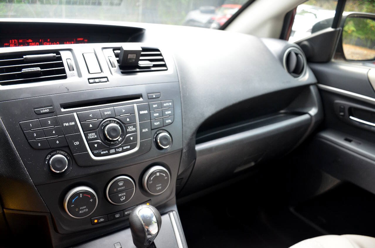 Used 2012 MAZDA MAZDA5 Touring w/ Moonroof & Audio Pkg FWD image 19
